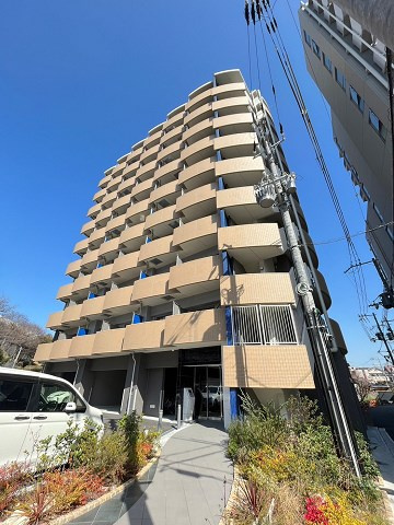 プレサンス江坂ベルフィーヌ