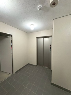 【エントランス】 | グレース嵐山 | エレベーター