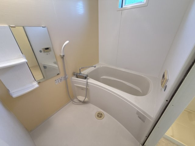ラシック勝原の浴室