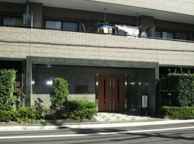 【エントランス】 | コスモ荻窪ロイヤルコート | 重厚なエントランス。