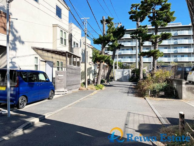 中古戸建　茅ヶ崎市中海岸4丁目の前面道路含む現地写真
