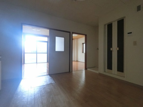 【居間・リビング】