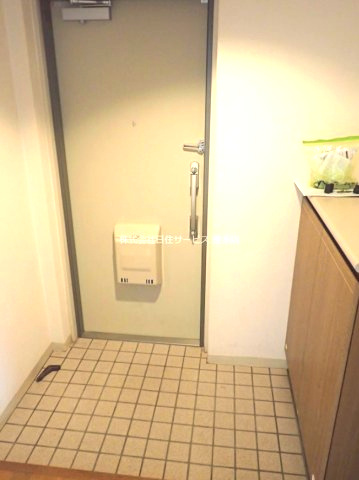 ライオンズマンション西舞子の玄関|きれいな玄関です