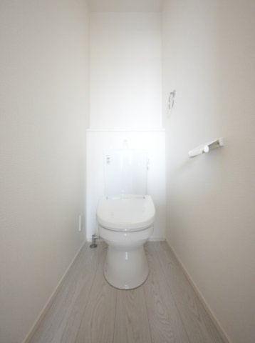 【トイレ】 | よかタウン菊池郡大津町大字室11期　4号棟 | 2Fトイレ