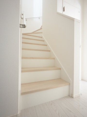【内装】 | よかタウン菊池郡大津町大字室11期　4号棟 | 階段