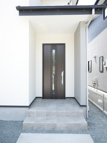 【玄関】 | よかタウン菊池郡大津町大字室11期　4号棟