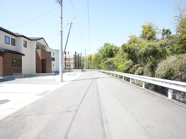 【前面道路含む現地写真】 | よかタウン菊池郡大津町大字室11期　4号棟