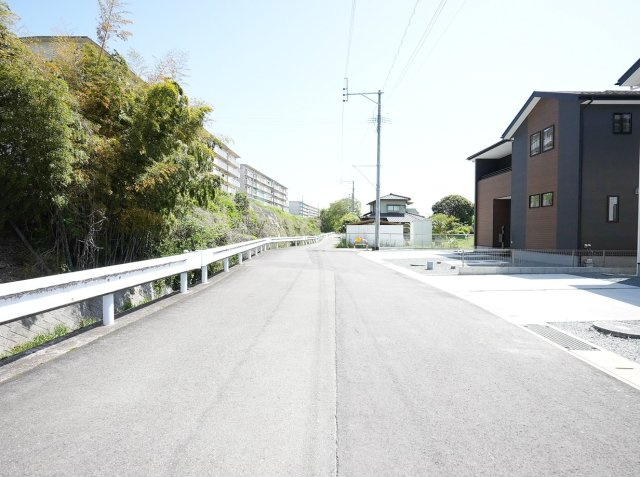【前面道路含む現地写真】 | よかタウン菊池郡大津町大字室11期　4号棟