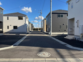 【前面道路含む現地写真】 | 前面道路