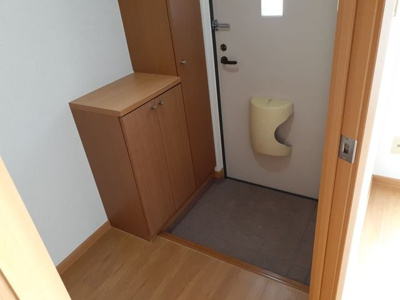 【玄関】 | ソレイユＭⅢ | ゆったりとした玄関です