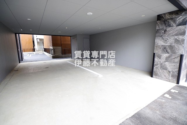 TIRAPALACE天神山の駐車場