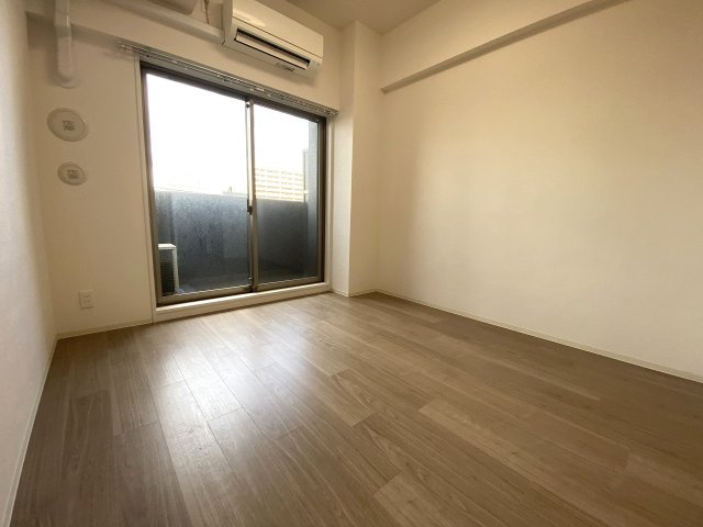 【居間・リビング】プレサンス長堀通グレイタス 