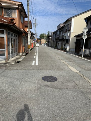 【前面道路含む現地写真】 | 新角川2-3-32売家
