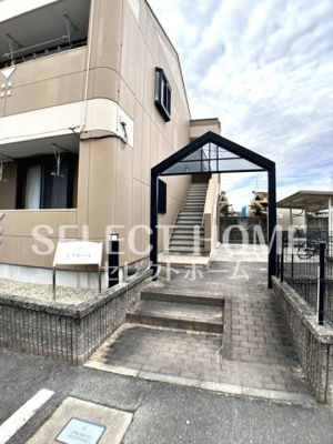 【エントランス】 | エクセール | 落ち着いたエントランスです