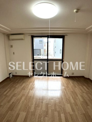 【寝室】 | エクセール | 広くて明るい寝室