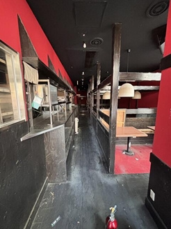 第２１上野ビルの内装