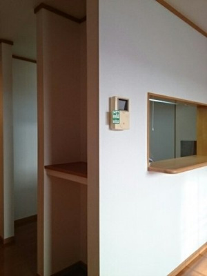 【内装】 | ウィッシュⅢ | 明るい色調の室内です