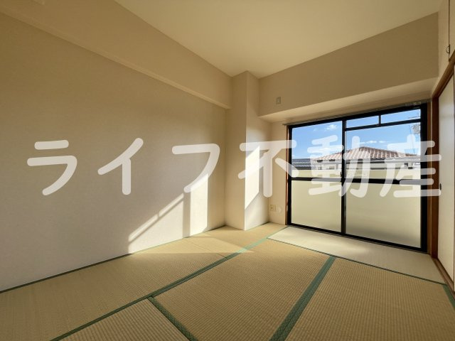 メゾン菱江の和室|日本らしい落ち着いた雰囲気の和室です