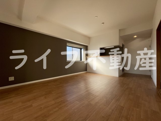 メゾン菱江の居間・リビング|ゆったりとしたリビングです