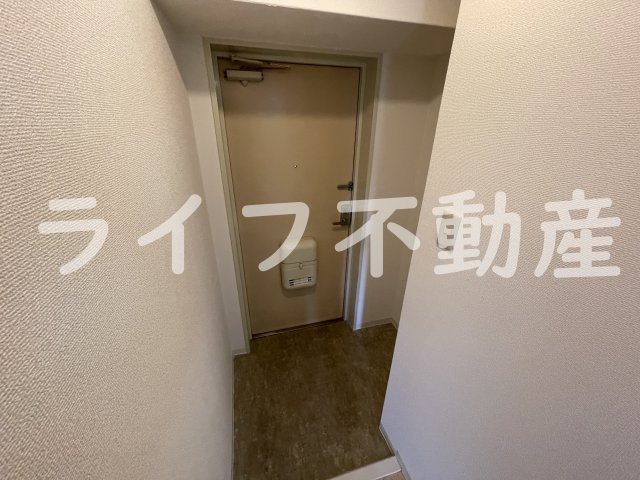 メゾン菱江の玄関|明るい玄関です