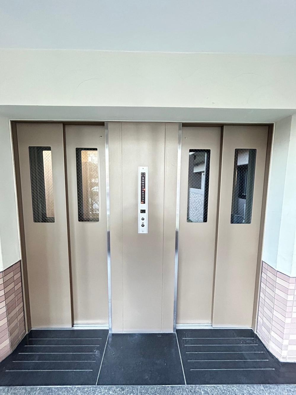 グランドメゾン四條畷のその他共用部分|エレベーター2基
■物件内覧・資金計画相談・住宅ローン相談、リフォーム相談、お問合せ受付中■
※当日・翌日のご内覧、ご相談はお電話でのお問合せがスムーズです！