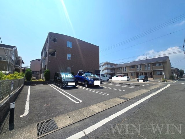 Glanz一色の駐車場