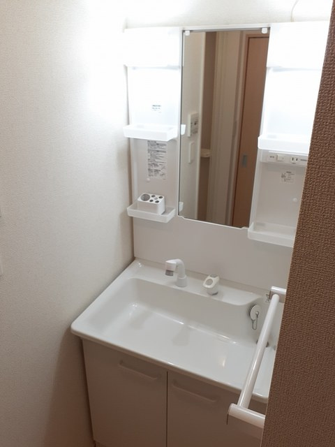 Glanz一色の洗面所