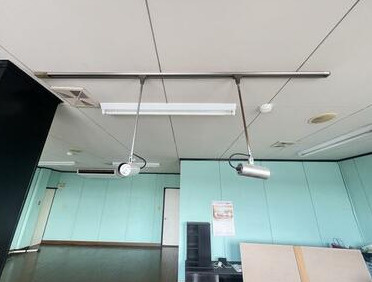 守山市古高町の店舗事務所の内装