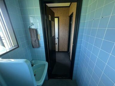 守山市古高町の店舗事務所の洗面所