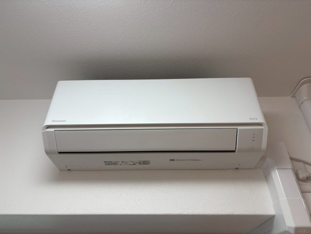 フクダ不動産八木駅前マンションの設備|LDK10.8帖のエアコン