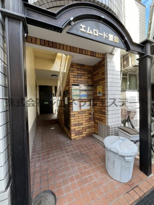 【エントランス】 | エムロード萱島