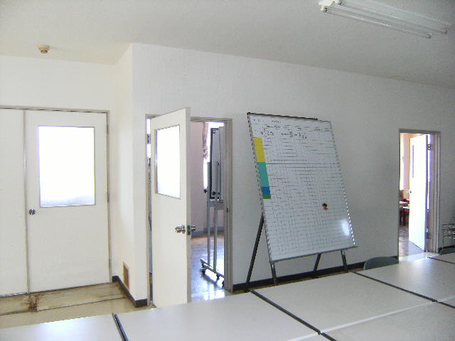 山中ビルの内装|店舗内装は落ち着いています