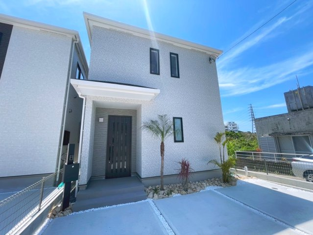 ハートフルタウンうるま市上江洲　A号棟の外観