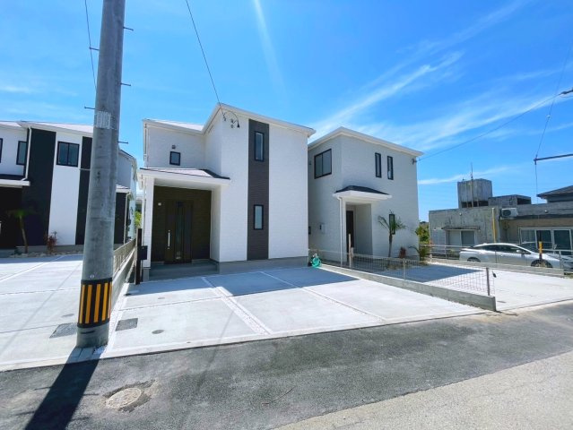 ハートフルタウンうるま市上江洲　B号棟の駐車場