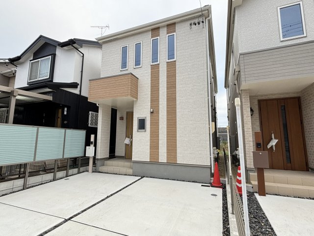 ハートフルタウン港区宝神3期｜名古屋市の戸建ならホームアップの駐車場|並列2台駐車可能