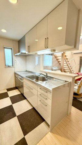 垂水区本多聞　戸建のキッチン