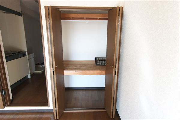 シャンティー白十字の収納