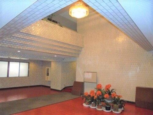 熊本市中央区草葉町の賃貸マンションのロビー