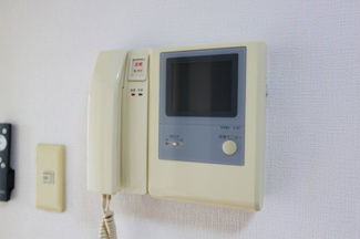 【セキュリティ】 | ブラヴール南仙台Ⅰ | モニター付きインターホンで来客確認もでき安心です