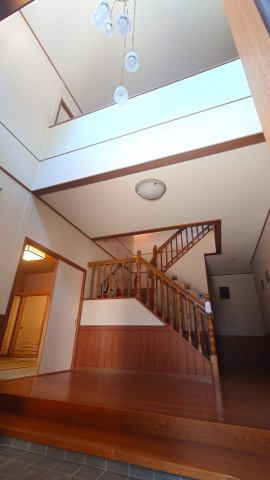 笠岡市笠岡売家の玄関