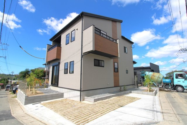 ブルーミングガーデン　南区市崎2丁目の外観|きれいな外観です