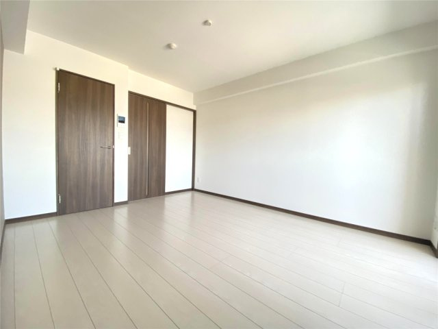 菊池郡菊陽町大字津久礼の賃貸マンションの居間・リビング