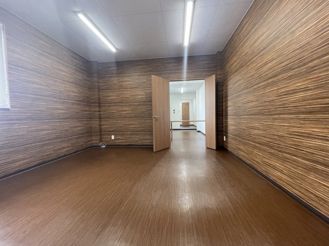 津山市吹屋町 貸店舗・事務所３階の内装