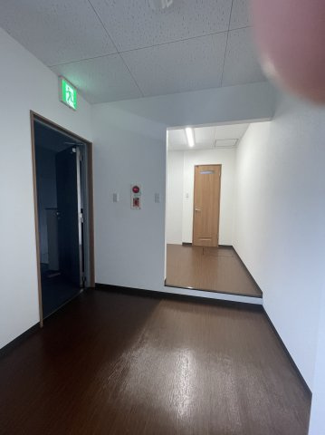 津山市吹屋町 貸店舗・事務所３階の内装