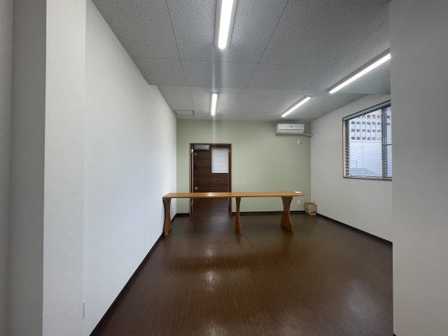 津山市吹屋町 貸店舗・事務所３階の内装