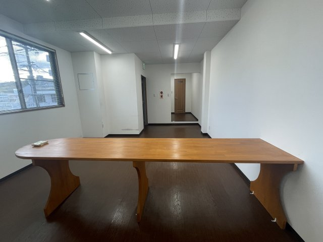 津山市吹屋町 貸店舗・事務所３階の内装