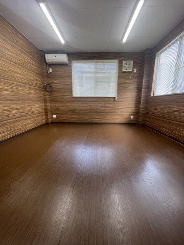 津山市吹屋町 貸店舗・事務所３階の内装