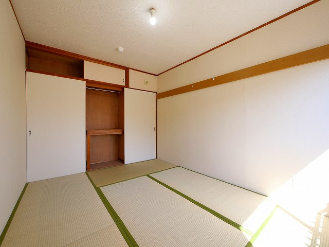 ニュー芝ハイツの和室