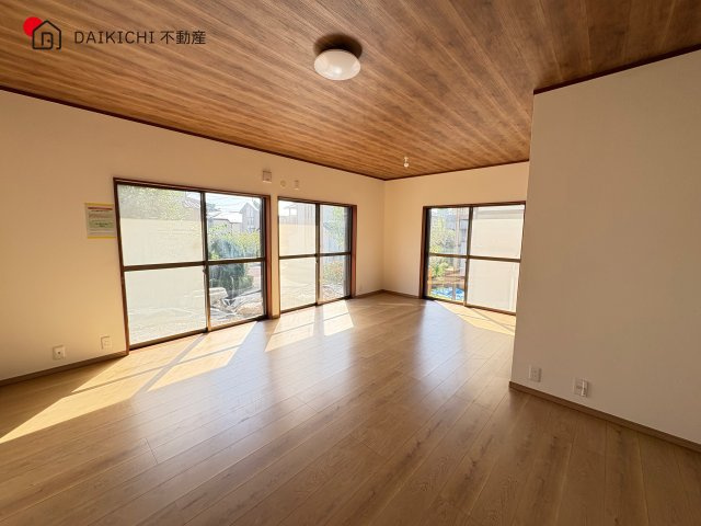 【居間・リビング】 | 東松山市旗立台　中古戸建