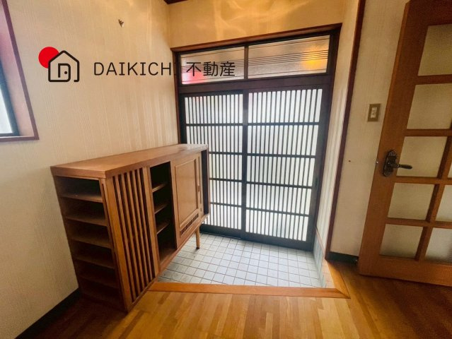 【玄関】 | 東松山市旗立台　中古戸建